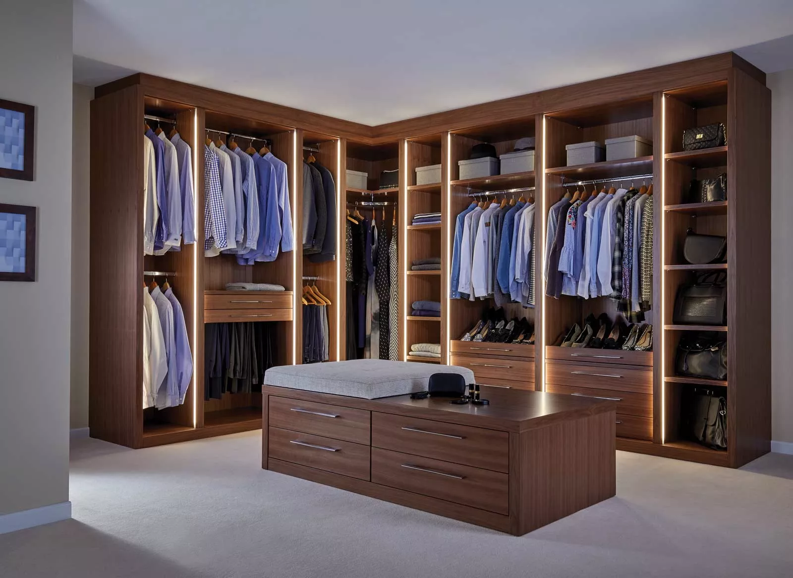 ultimo_dressing_room_american_black_walnut_header